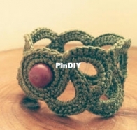 Crochet bracelet
