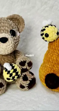 Crochet Grove - Crochet Bear Pattern Beehive - English