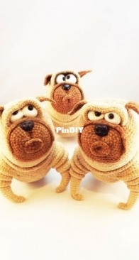 Crochet dogs