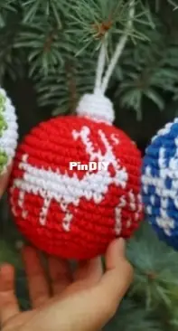 FrantsToys - Liza Frantseva - Crochet Christmas tree ball ornament