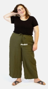 Helen's Closet - June Pants and Shorts- Size 0-30 - English
