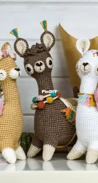 Gang of Alpacas by FILLE.handmade