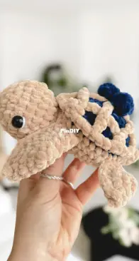 Crochet by Janina - Janina Winkler - Blueberry Pie Turtle Crochet - English